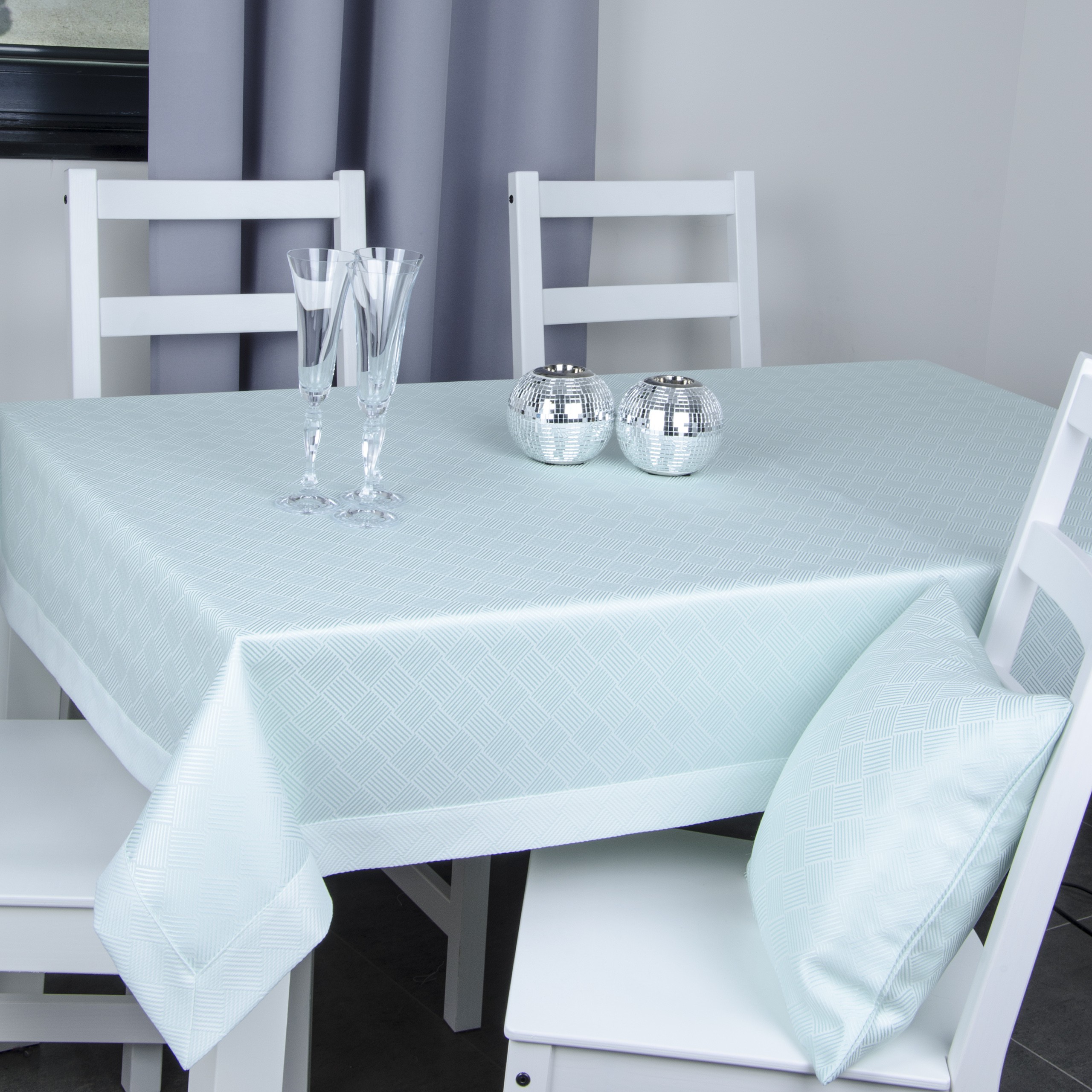 Obrus Merida – Miętowy Obrus Merida – Miętowy