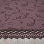 Obrus z Gipiurą 127 – Brązowy