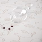 Obrus z Gipiurą 127 – Beżowy