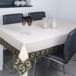 Obrus Vega Lux Brokat – Złoty