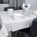 Obrus Werona – Biały ze złotą nitką