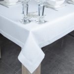 Obrus Werona – Biały ze srebrną nitką