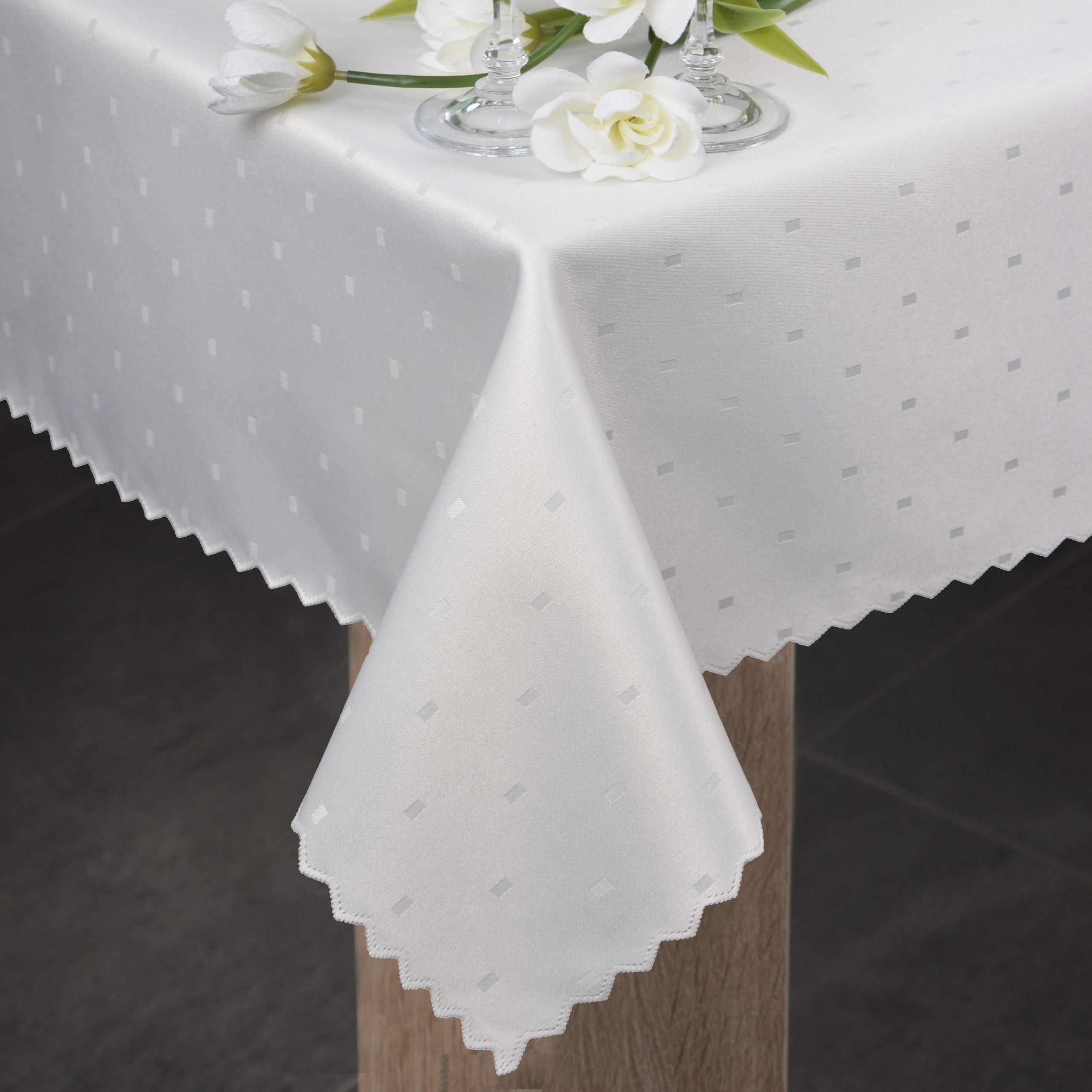 Obrus plamoodporny Ekri wzór XV Obrus plamoodporny Ekri wzór XV