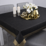 Obrus Kropki Lux – Czarno-Złoty Obrus Kropki Lux – Czarno-Złoty