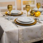 Obrus świąteczny Gold Silver Gwiazdki – Złoto