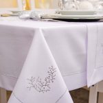Obrus świąteczny Jodełka – Biel srebro Obrus świąteczny Jodełka – Biel srebro