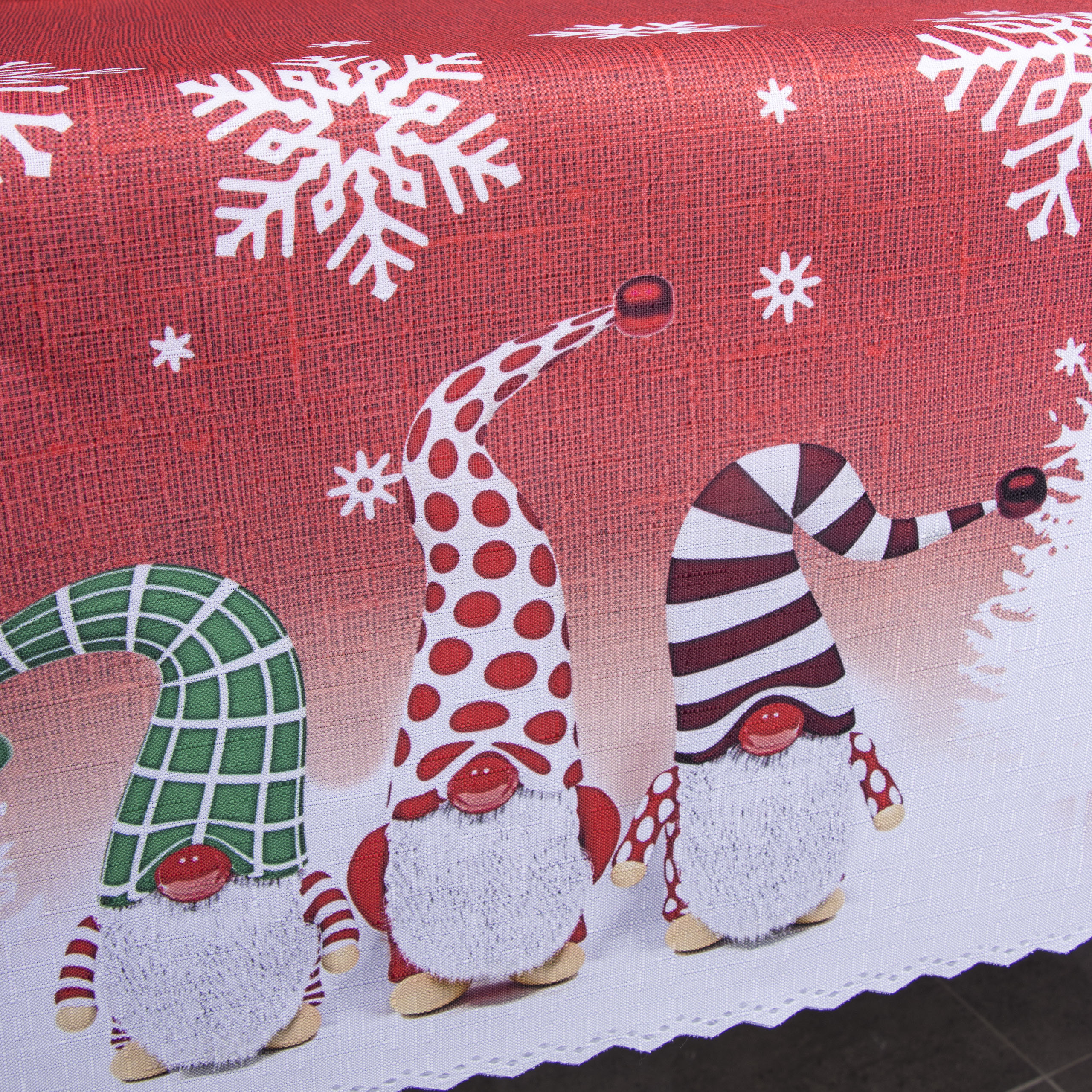 Obrus świąteczny Krasnal – Czerwony Obrus świąteczny Krasnal – Czerwony