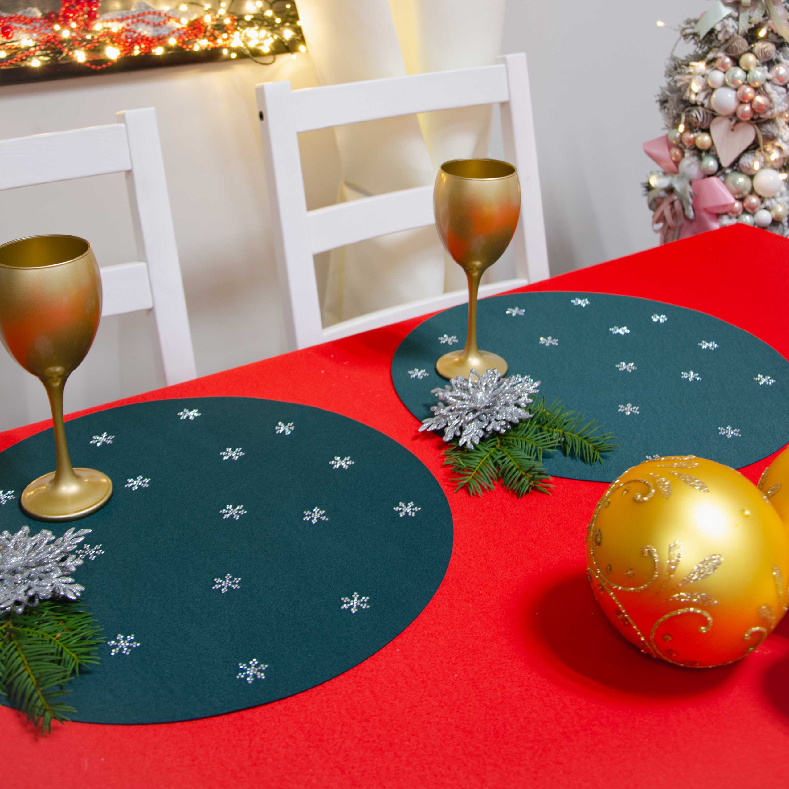 Podkładka świąteczna Gwiazdki koło – Ciemna zieleń Podkładka świąteczna Gwiazdki koło – Ciemna zieleń