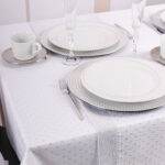 Obrus Kropki Lux – Biel Srebro