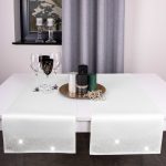 Pas Brylant – Biel ze złotymi dżetami