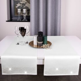 Pas Brylant – Biel ze złotymi dżetami