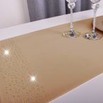 Bieżnik Brylant – Kakao ze złotymi dżetami Bieżnik Brylant – Kakao ze złotymi dżetami