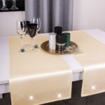 Pas Brylant – Biel ze złotymi dżetami