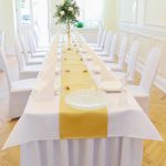 Obrus Konwalia – Biel