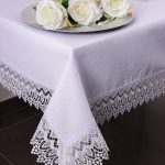 Obrus z Gipiurą Żakard – Biel 217