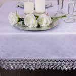 Obrus z Gipiurą Żakard – Biel 250