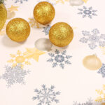 Obrus Świąteczny Boże Narodzenie- biały czarna gwiazdka Obrus Świąteczny Boże Narodzenie- biały czarna gwiazdka