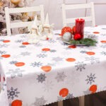 Obrus Świąteczny Boże Narodzenie -Czerwone bombki