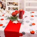 Bieżnik Świąteczny – czerwone bombki