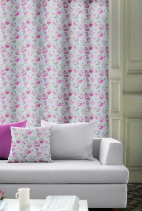 Zasłona gotowa na przelotkach