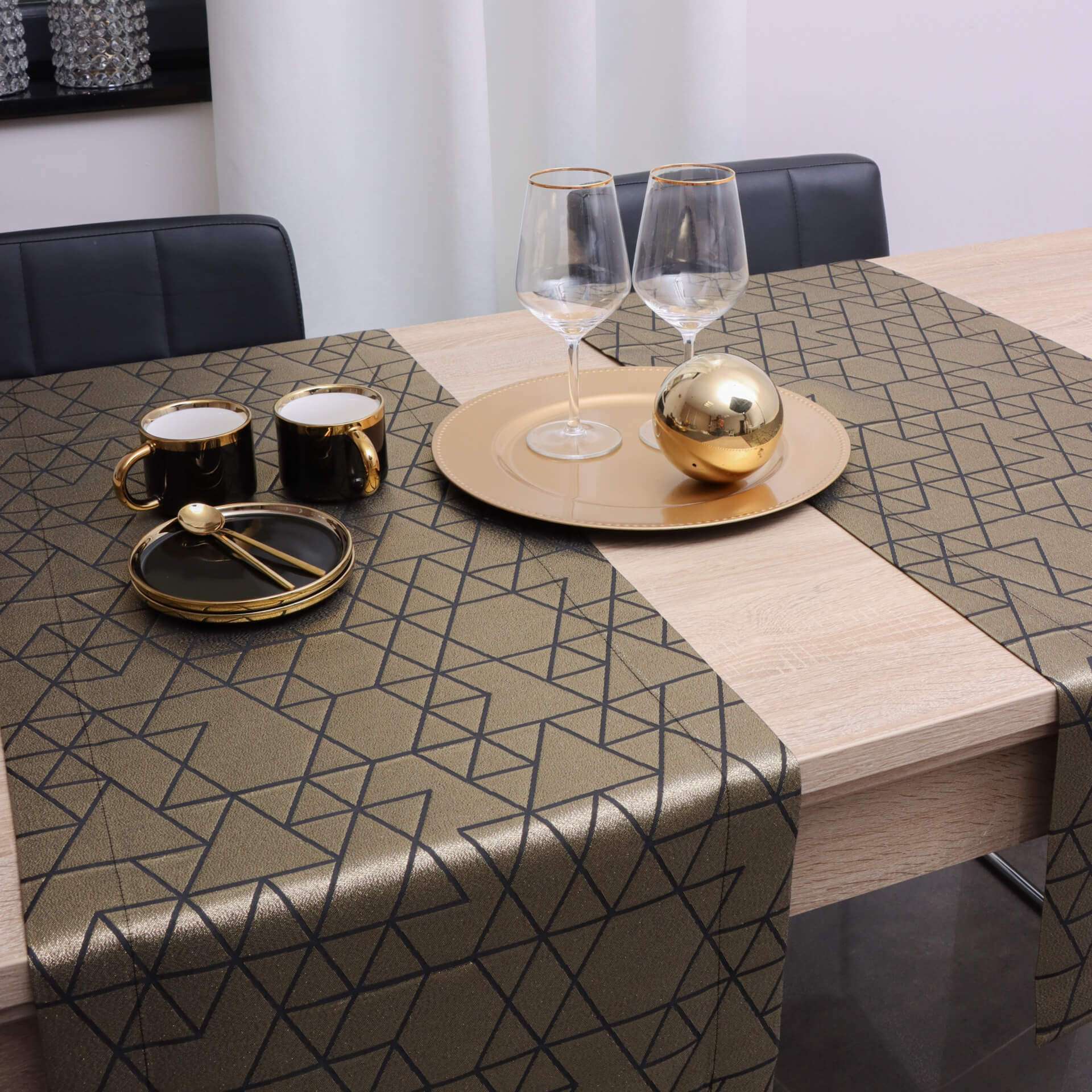 Bieżnik TOKYO – Czarno Złoty Bieżnik TOKYO – Czarno Złoty