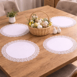 Serwetka do koszyczka wielkanocnego biała z gipiurą